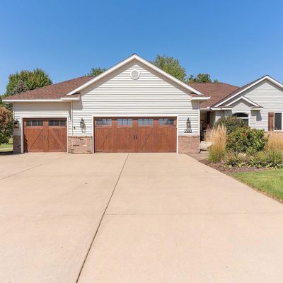 200 Barkley Cir E, Cannon Falls, MN 55009