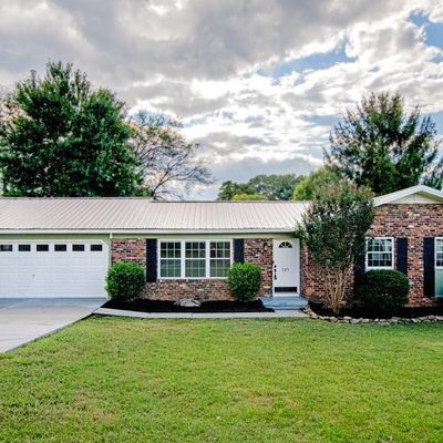 203 Arbor Dr, Maryville, TN 37804