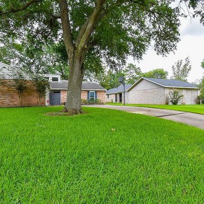 20303 Lake Sherwood Dr, Katy, TX 77450