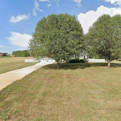 2469 Carriage Ln, Lincolnton, NC 28092