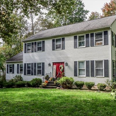 25 Cambridge Cir, New Milford, CT 06776