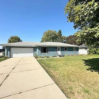 2515 Sherwood Dr, Janesville, WI 53545