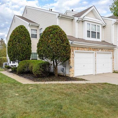 26 Buckingham Way, Mount Laurel, NJ 08054