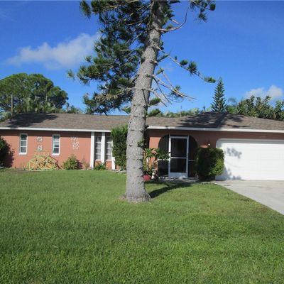 2640 Geneva Rd, Venice, FL 34293