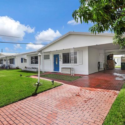 2702 Nw 52 Nd Pl, Fort Lauderdale, FL 33309