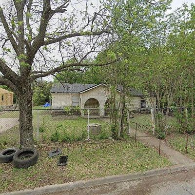 2709 Sarah St, Waco, TX 76706