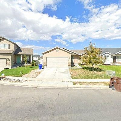 2283 E Ox Yoke Dr, Eagle Mountain, UT 84005