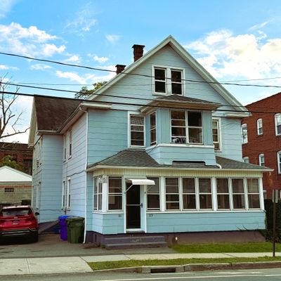 23 Spring St, Middletown, CT 06457