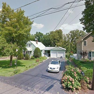 230 Macdonald Dr, Wayne, NJ 07470