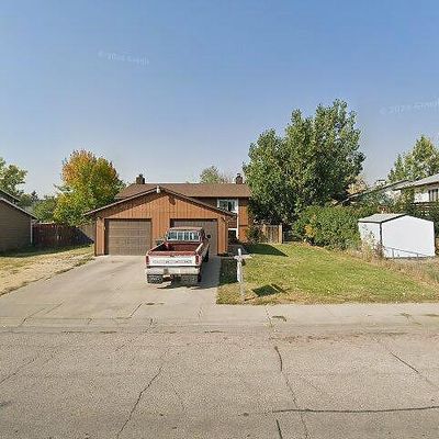 2304 Dogwood Ave, Gillette, WY 82718