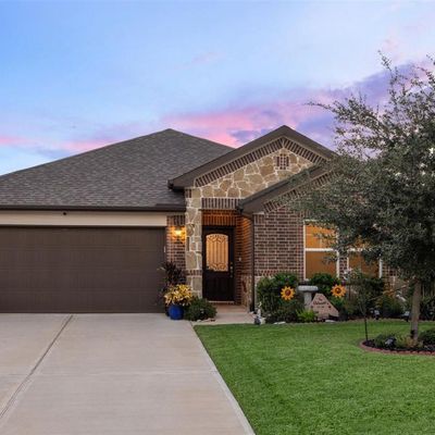 2320 W Winding Pines Dr, Tomball, TX 77375