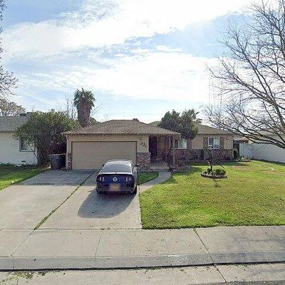 236 E Downs St, Stockton, CA 95204