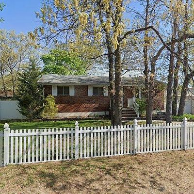 24 Kensington Ave, Old Bridge, NJ 08857