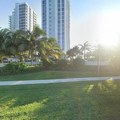 3 Water Club Way #702, North Palm Beach, FL 33408