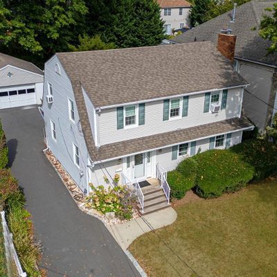 30 W Hill Rd, Colonia, NJ 07067