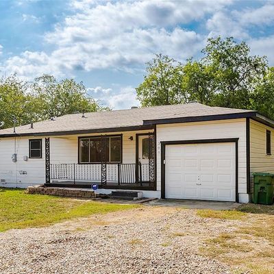 300 Sherman St, Tioga, TX 76271