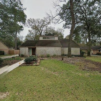 3002 Redwood Lodge Dr, Kingwood, TX 77339