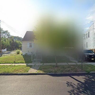 301 W Blancke St, Linden, NJ 07036