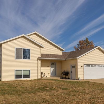 304 4 Th St Se, Blooming Prairie, MN 55917