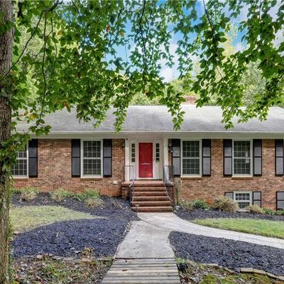 305 Pineburr Rd, Greensboro, NC 27455