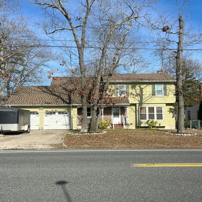 306 Station Dr, Forked River, NJ 08731