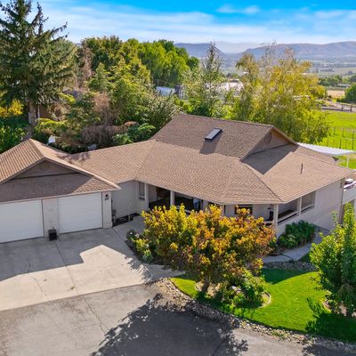 310 Warrior Rd, Yakima, WA 98901