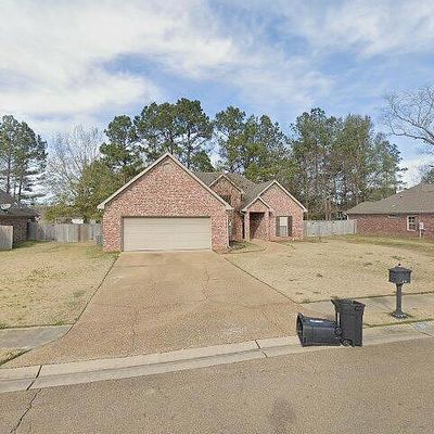 312 Bullock Cir, Richland, MS 39218