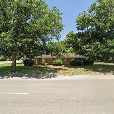 316 N Penn St, Flatonia, TX 78941