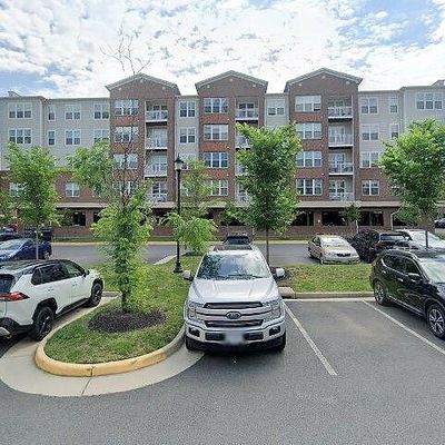 3160 John Glenn St #405, Herndon, VA 20171