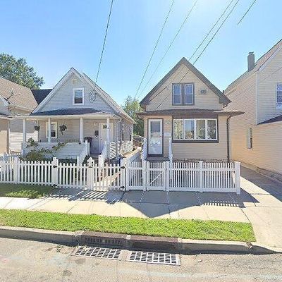 32 Willard St, Garfield, NJ 07026