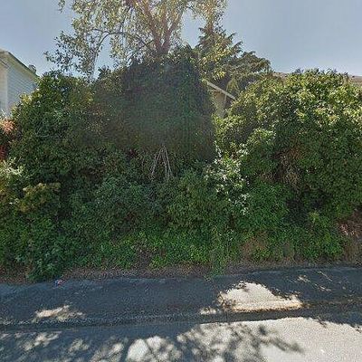 320 E 12 Th St, The Dalles, OR 97058