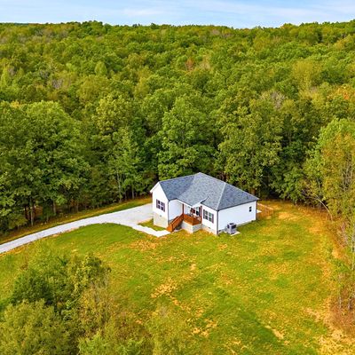 2800 N Hurricane Creek Rd, Mc Ewen, TN 37101