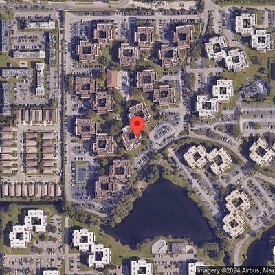 2801 Somerset Dr #215, Lauderdale Lakes, FL 33311