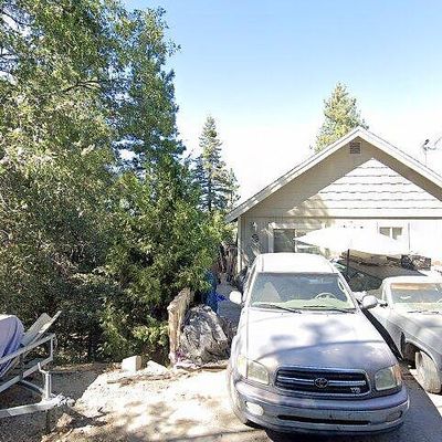 29194 Lakeview Ln, Cedar Glen, CA 92321