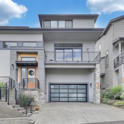 3809 163 Rd Ave Se, Bellevue, WA 98008