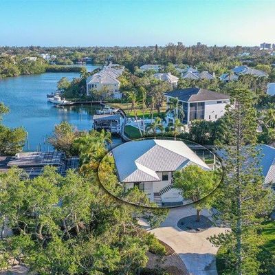 3920 Roberts Point Rd, Sarasota, FL 34242