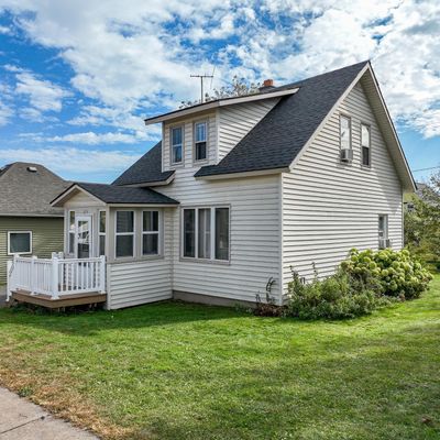 324 Chestnut Ave, Carlton, MN 55718