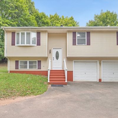 33 Highland Ave, Meriden, CT 06451