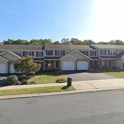 342 Crosswinds Dr, Lititz, PA 17543