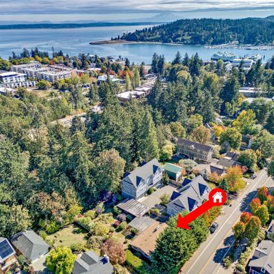 348 Ericksen Ave Ne, Bainbridge Island, WA 98110