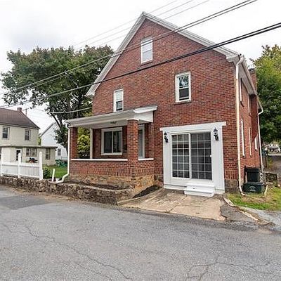 417 Laubach St, Hellertown, PA 18055