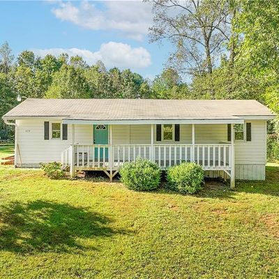 429 Moccasin Gap Rd, Lula, GA 30554