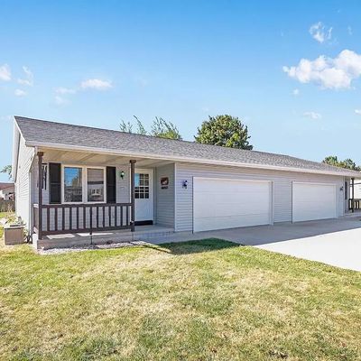 4421 Menasha Ave, Manitowoc, WI 54220