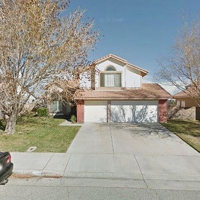 4555 Sungate Dr, Palmdale, CA 93551