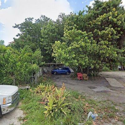 4562 Davis Rd, Lake Worth, FL 33461