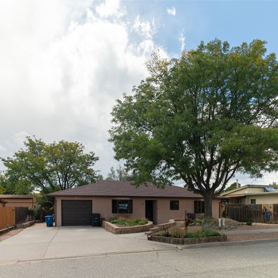 405 Connie Ave, White Rock, NM 87547