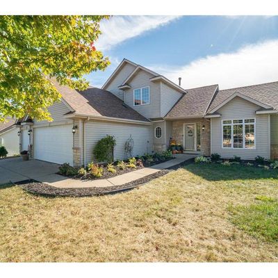 410 Wolfcreek Cir, Roberts, WI 54023