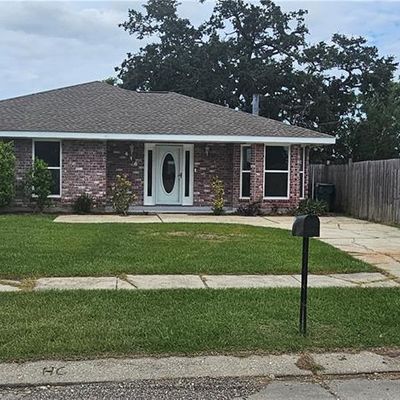 416 Azalea Dr, Westwego, LA 70094