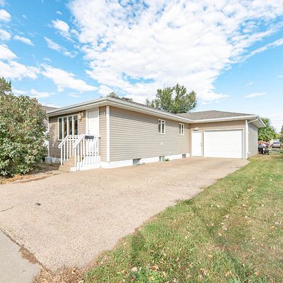 508 10 Th Ave Sw, Mandan, ND 58554