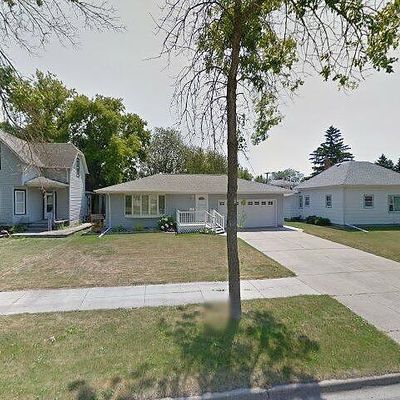 512 Central Ave N, Crookston, MN 56716